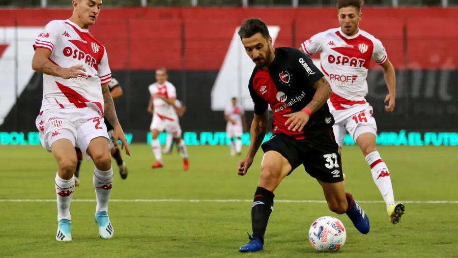 Fútbol: Newell’s y Unión empataron sin goles en el debut del “Mono” Burgos
