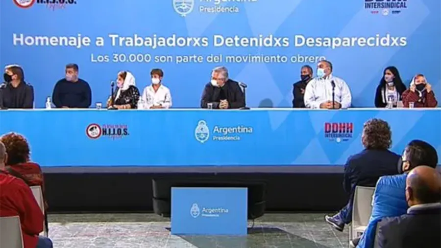 El Presidente Alberto Fernández participó en la exEsma de un homenaje a los trabajadores desaparecidos, a 45 años del golpe de Estado cívico militar.