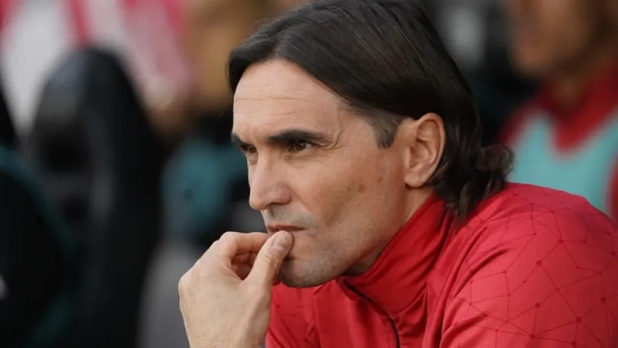 Pretendido por Boca, Diego Martínez renunció como DT de Huracán Pretendido por Boca, Diego Martínez renunció como DT de Huracán