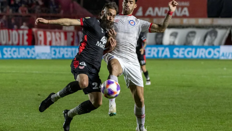 Liga Profesional de Fútbol: Argentinos e Instituto igualaron sin goles en La Paternal