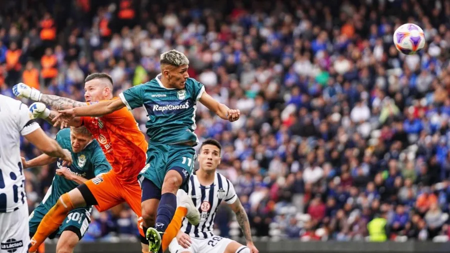 Con dos goles del entrerriano Eric Ramírez, Gimnasia le empató a Talleres en Córdoba