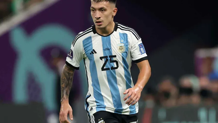 Sin entrerrianos: Lisandro Martínez y Marcos Senesi quedaron al margen del banco argentino Sin entrerrianos: Lisandro Martínez y Marcos Senesi quedaron al margen del banco argentino