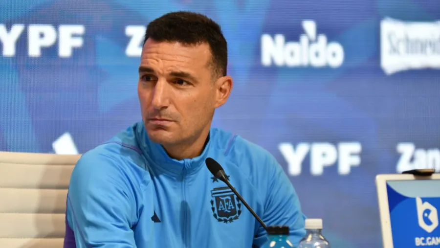 Scaloni y la lesión del entrerriano Martínez: "Queda en nosotros si queremos arriesgar" Scaloni y la lesión del entrerriano Martínez: "Queda en nosotros si queremos arriesgar"