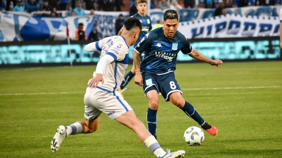 Racing rescató un empate y casi se lleva un premio mayor ante Godoy Cruz
