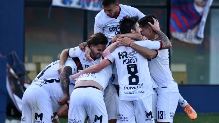 Una ráfaga de goles le bastó a Newell’s para derrotar a Tigre como visitante