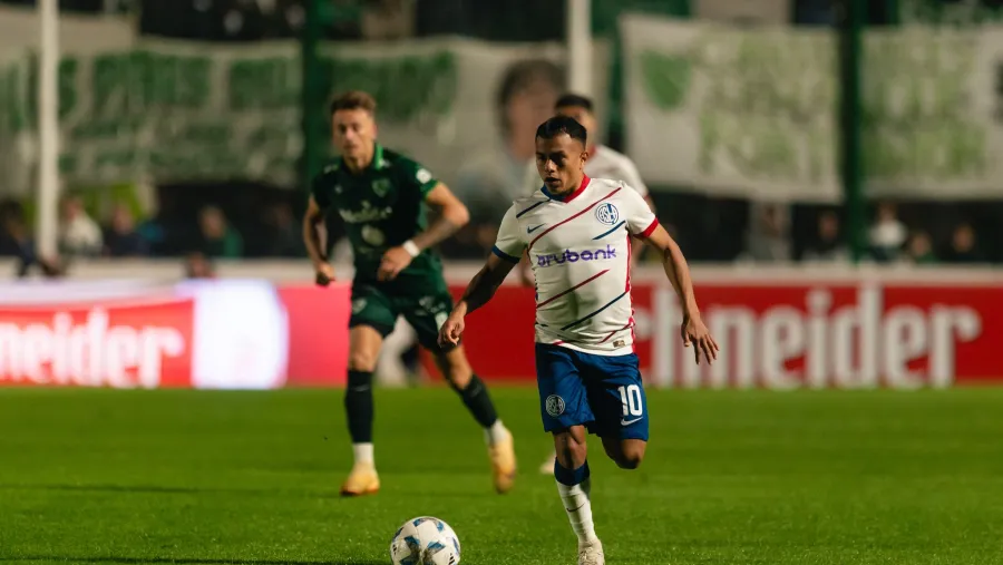 Fútbol: con el debut de Facundo Sava, Sarmiento y San Lorenzo empataron en Junín