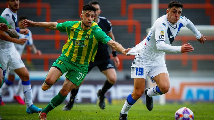 Aldosivi se recuperó en Mar del Plata con un sufrido triunfo ante Vélez Aldosivi se recuperó en Mar del Plata con un sufrido triunfo ante Vélez