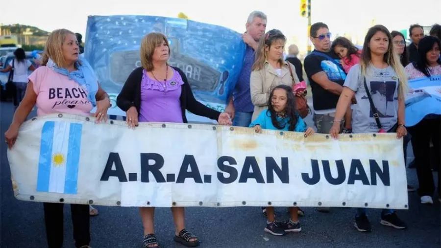 Mauricio Macri está denunciado por espiar a los familiares de los 44 tripulantes fallecidos en el submarino ARA San Juan.