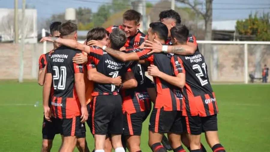 Tras ocho partidos, la Reserva de Patronato se reencontró con el triunfo