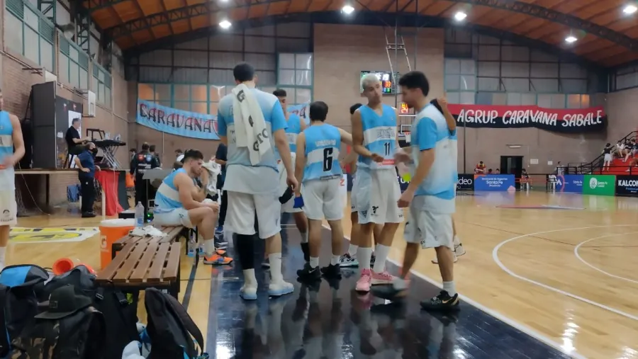 Echagüe sigue sin levantar cabeza: sufrió su quinta derrota en la Liga Argentina