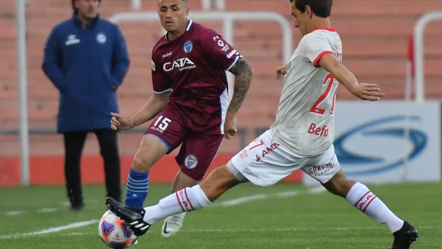 En Mendoza, Godoy Cruz y Argentinos no abrieron el marcador