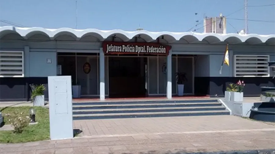 Se ordenó a pedido de la Fiscalía el arresto domiciliario por 30 días para los tres policías señalados por vejaciones en la Jefatura Departamental de Federación.