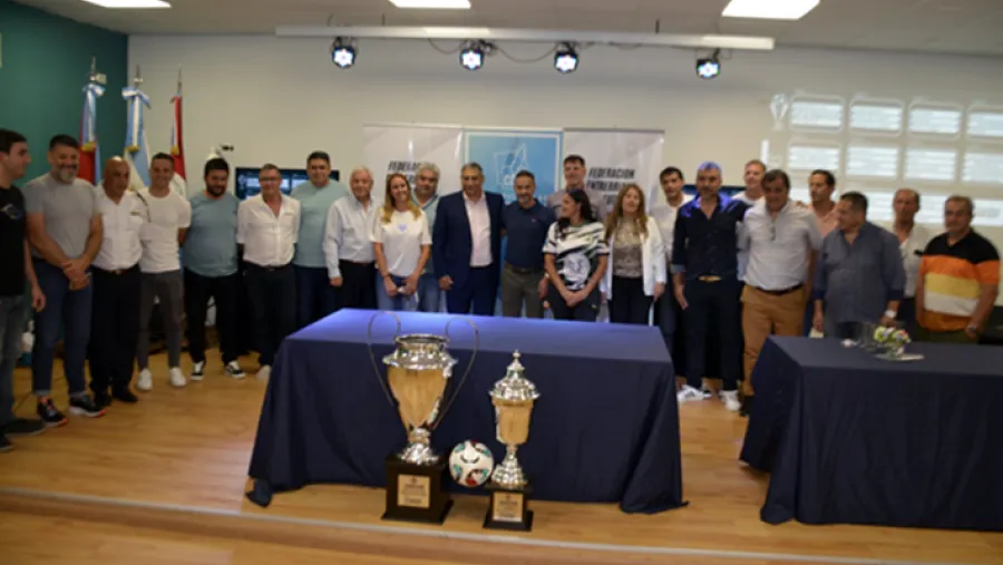 Fútbol: presentaron la Copa Entre Ríos en Concepción del Uruguay Fútbol: presentaron la Copa Entre Ríos en Concepción del Uruguay
