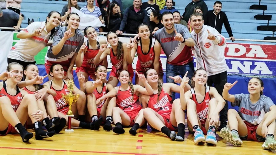 Básquet: las chicas de “Pancho Ramírez” lograron el bicampeonato entrerriano U15 Básquet: las chicas de “Pancho Ramírez” lograron el bicampeonato entrerriano U15