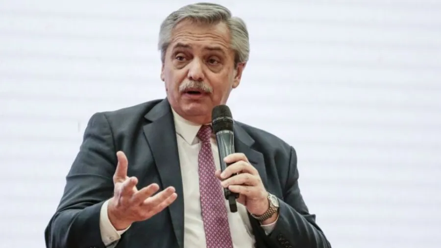 Fernández y empresarios. Fernández y empresarios.