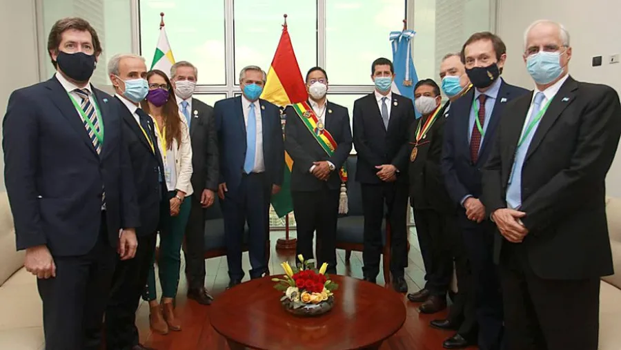 Alberto Fernández con el presidente de Bolivia, Luis Arce