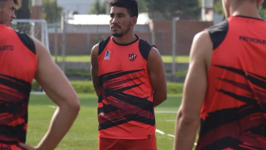 En Patronato, Fernando Luna se perfila para ocupar el lugar del suspendido Damián Lemos
