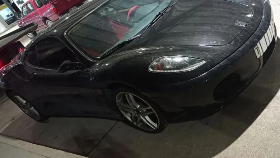 Incautaron en el puente Fray Bentos-Gualeguaychú una Ferrari de exarquero de la selección