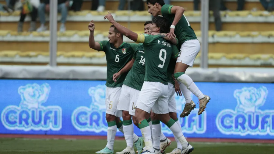 Con una goleada, Bolivia complicó a Uruguay y le dio una mano a la Argentina