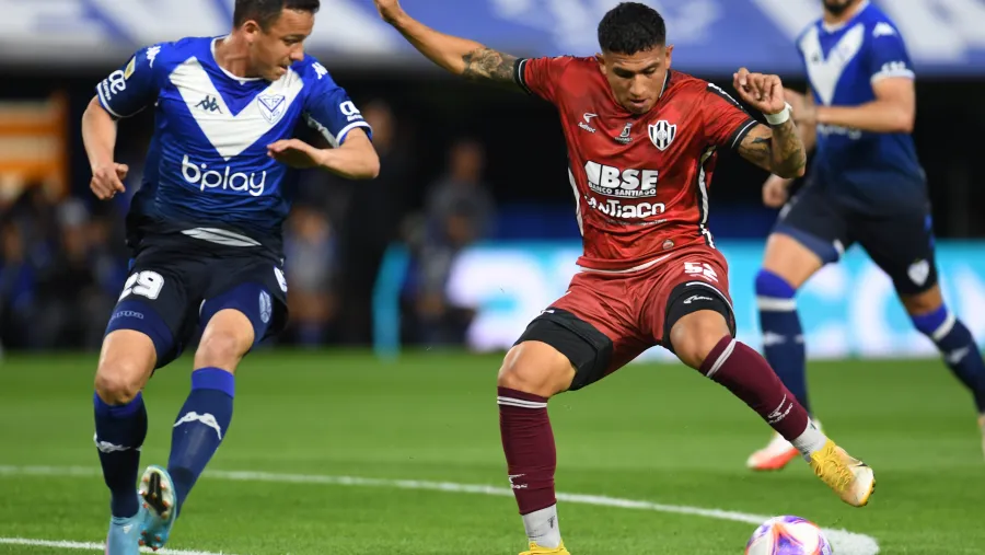 Fútbol: Vélez le ganó a Central Córdoba en el pendiente de la fecha 19