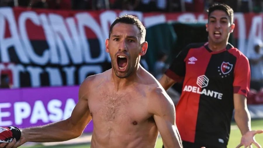 “La Fiera” cuelga los botines: “Maxi” Rodríguez anunció su retiro del fútbol “La Fiera” cuelga los botines: “Maxi” Rodríguez anunció su retiro del fútbol