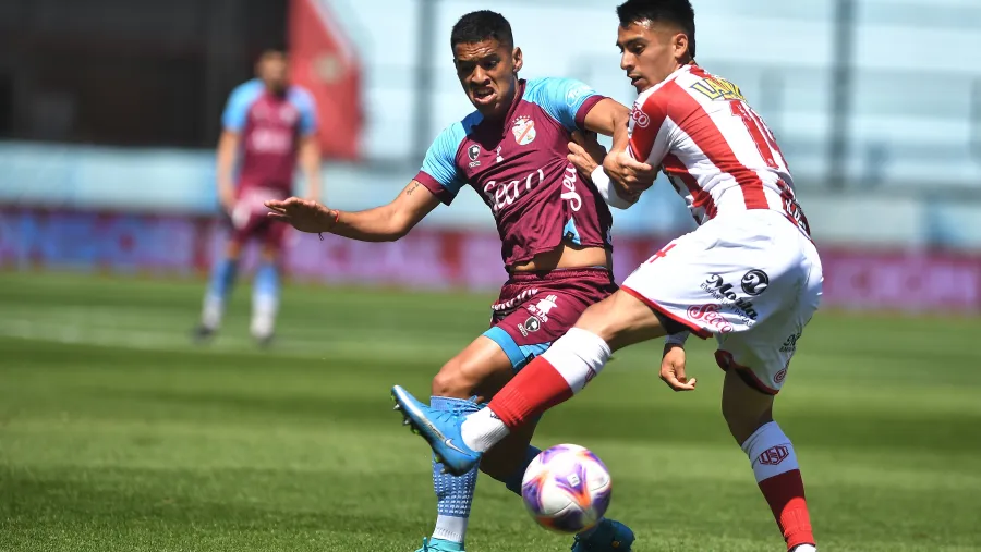 Barracas Central superó a Arsenal en Sarandí y volvió a sonreír luego de cinco partidos Barracas Central superó a Arsenal en Sarandí y volvió a sonreír luego de cinco partidos