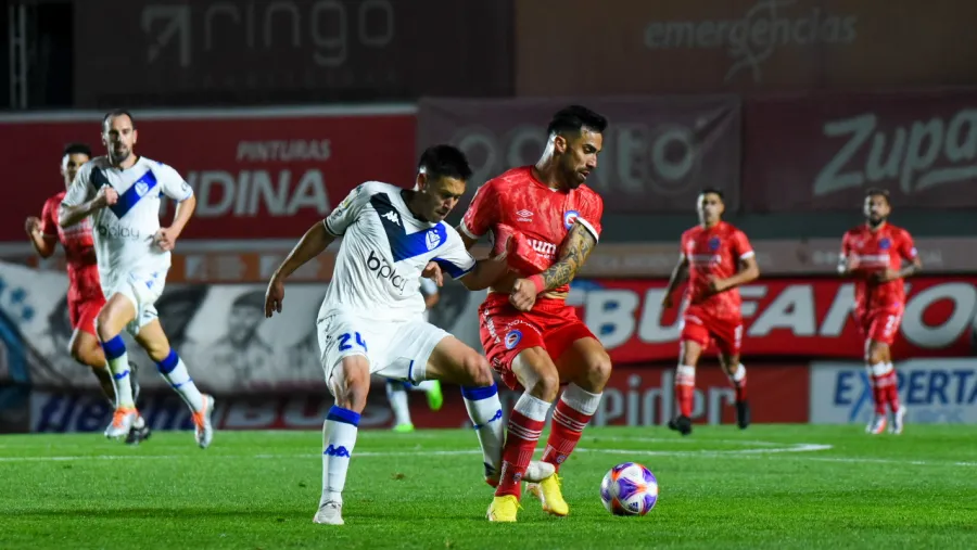 Argentinos venció a Vélez y quedó a un paso de jugar la Copa Libertadores Argentinos venció a Vélez y quedó a un paso de jugar la Copa Libertadores