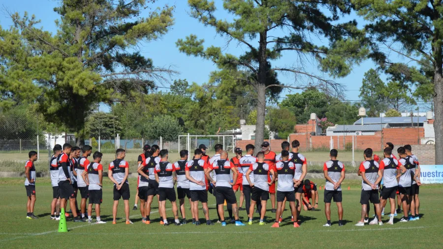 En Patronato se perfilan tres cambios para cerrar el año frente a Gimnasia