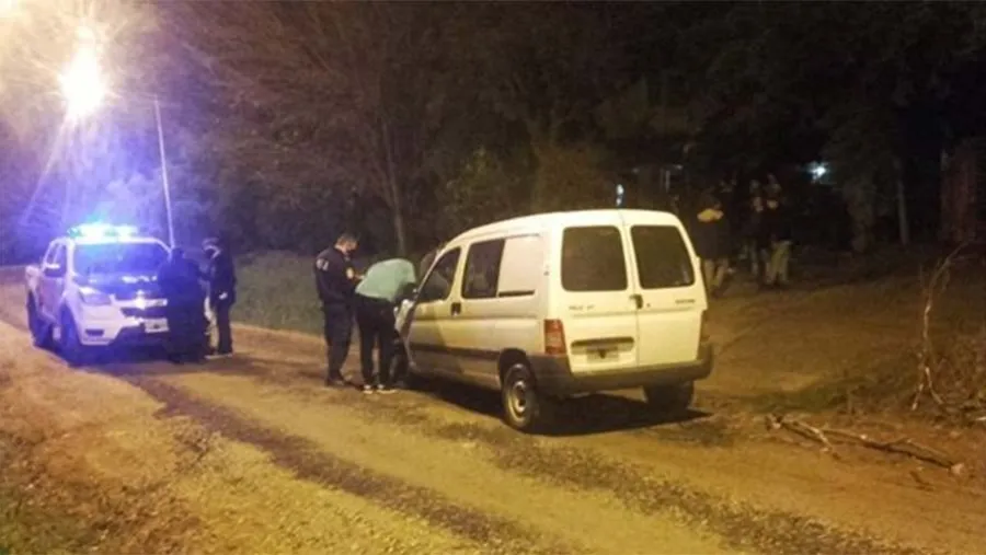 En plena cuarentena organizaron una reunión (que está prohibida) e intervino la Policía y funcionarios Municipales quienes constataron que se violaron las normas sanitarias.