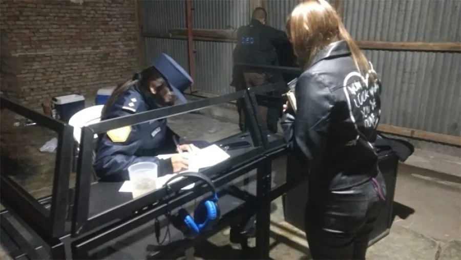 fiesta clandestina Paraná