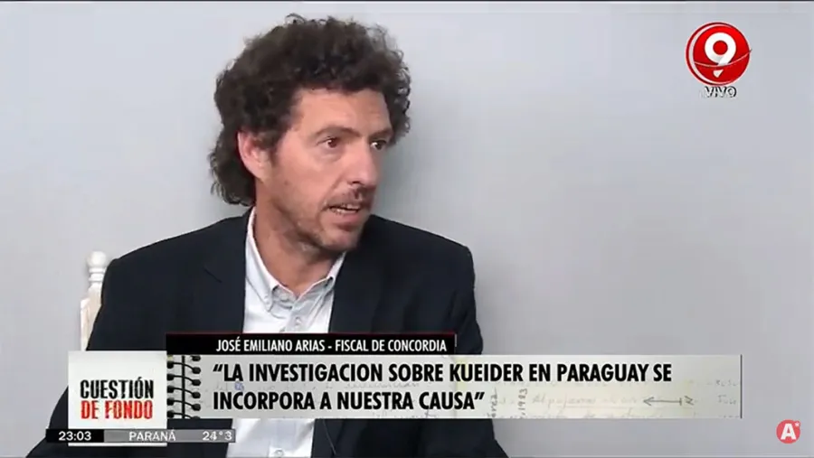 El fiscal Arias que investiga por enriquecimiento ilícito a Edgardo Kueider, indicó que aguarda la investigación que se lleva adelante en Paraguay para incorporarlo a la causa. El fiscal Arias que investiga por enriquecimiento ilícito a Edgardo Kueider, indicó que aguarda la investigación que se lleva adelante en Paraguay para incorporarlo a la causa.