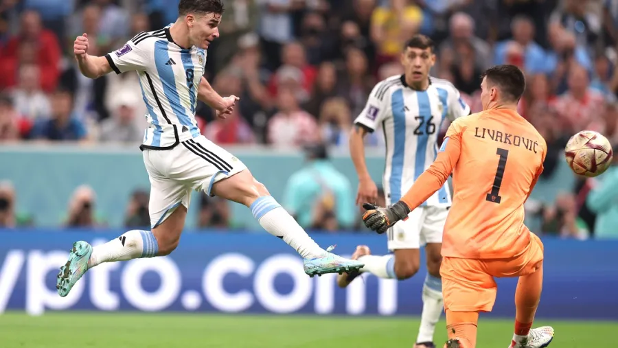 “Hicimos un gran partido y estamos en la final”, valoró Julián Álvarez