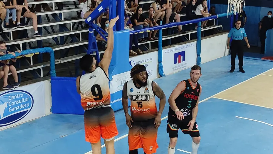 Rocamora inició su gira con una derrota y este viernes buscará levantarse en Junín