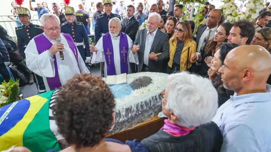 Lula participó del funeral de Pelé Lula participó del funeral de Pelé