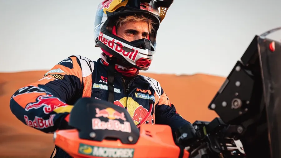 Rally Dakar: cambió el líder de las motos, pero Kevin Benavides sigue al acecho