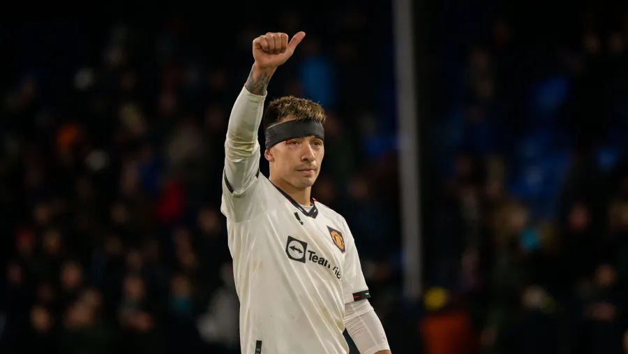 El gualeyo Lisandro Martínez no pudo festejar su cumpleaños con un triunfo de Manchester