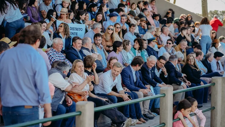 El gobernador Rogelio Frigerio participó de la inauguración de la exposición de la Sociedad Rural de Gualeguay. 