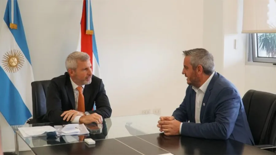 Imagen de archivo del gobernador Rogelio Frigerio y el intendente de Colón, José Luis Walser.