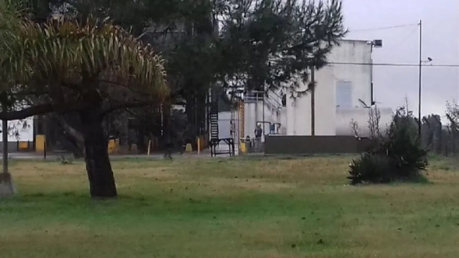Hay dos heridos tras una explosión en un frigorífico de Gualeguay Hay dos heridos tras una explosión en un frigorífico de Gualeguay