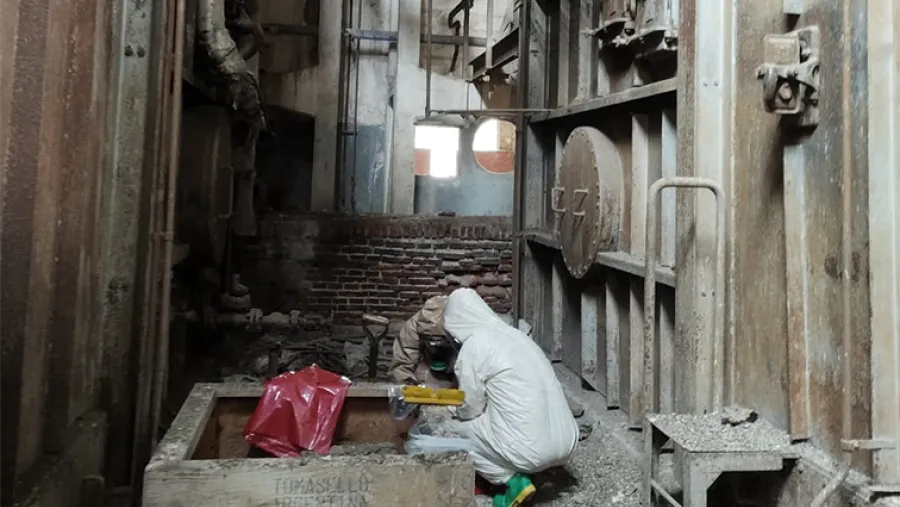 El ex Frigorífico de Gualeguaychú fue clausurado por orden de la Justicia Federal al detectarse varios componentes peligros y contaminantes como transformadores con PCB, asbesto y combustibles.