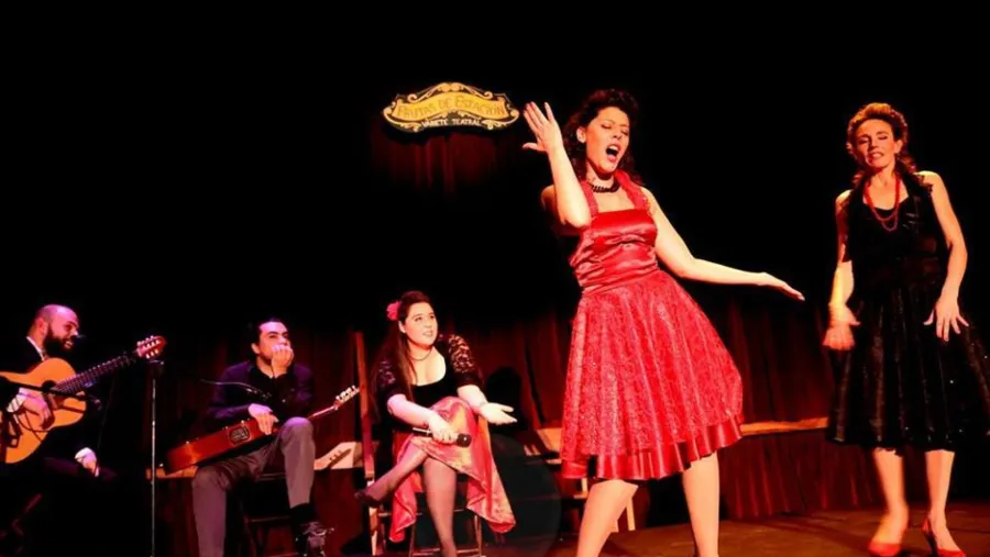 Domingos de Teatro Domingos de Teatro