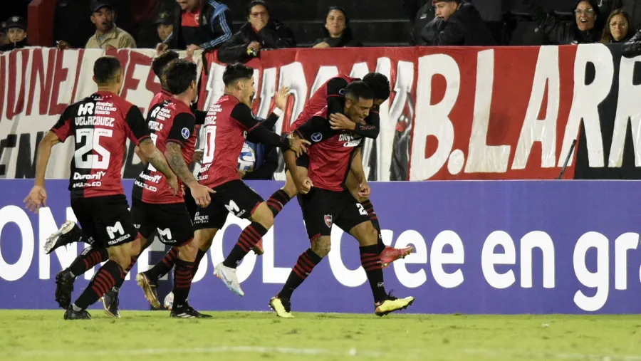 Newell’s venció a Blooming y sigue con puntaje ideal en la Copa Sudamericana