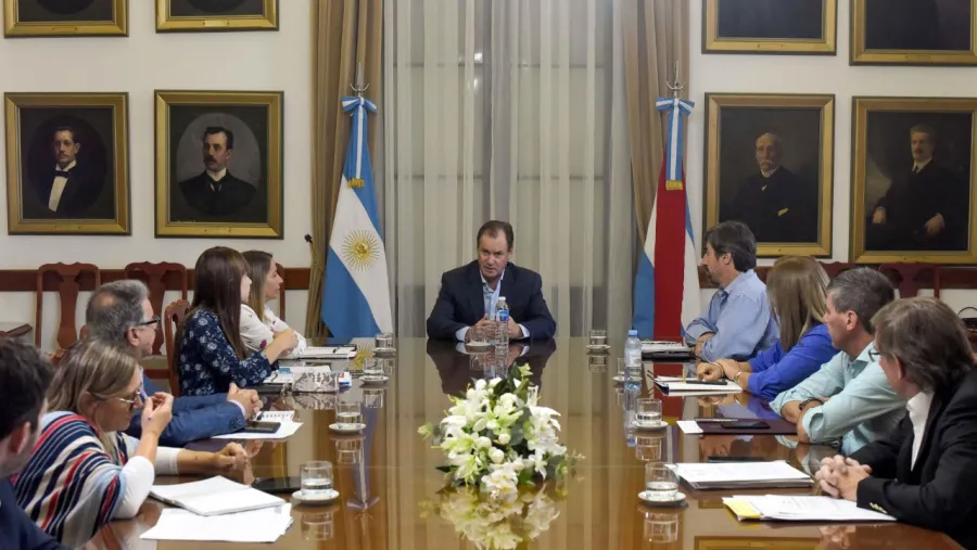 Bordet monitoreó con su gabinete la situación por el coronavirus en la provincia