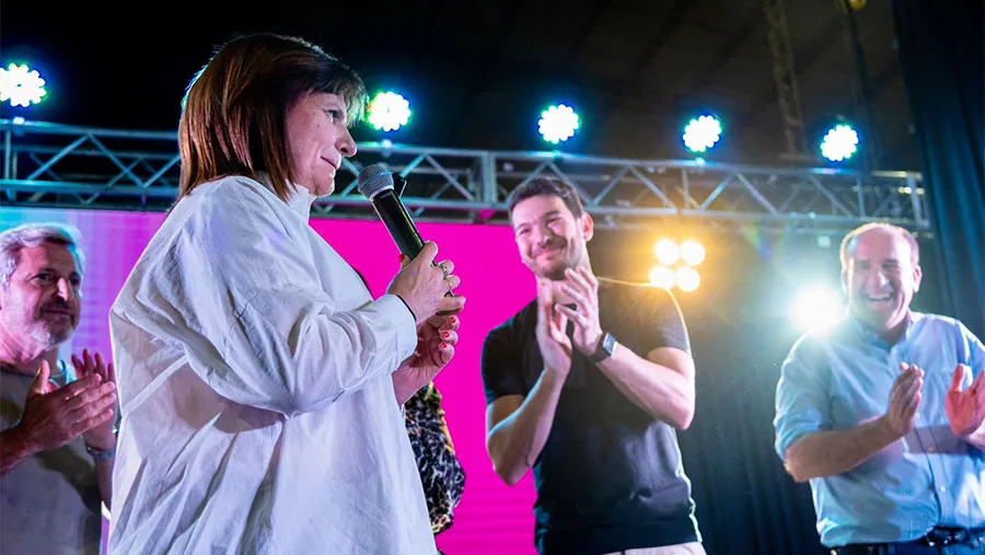 Bullrich, Frigerio y Gainza protagonizaron un acto en Paraná el viernes por la noche.