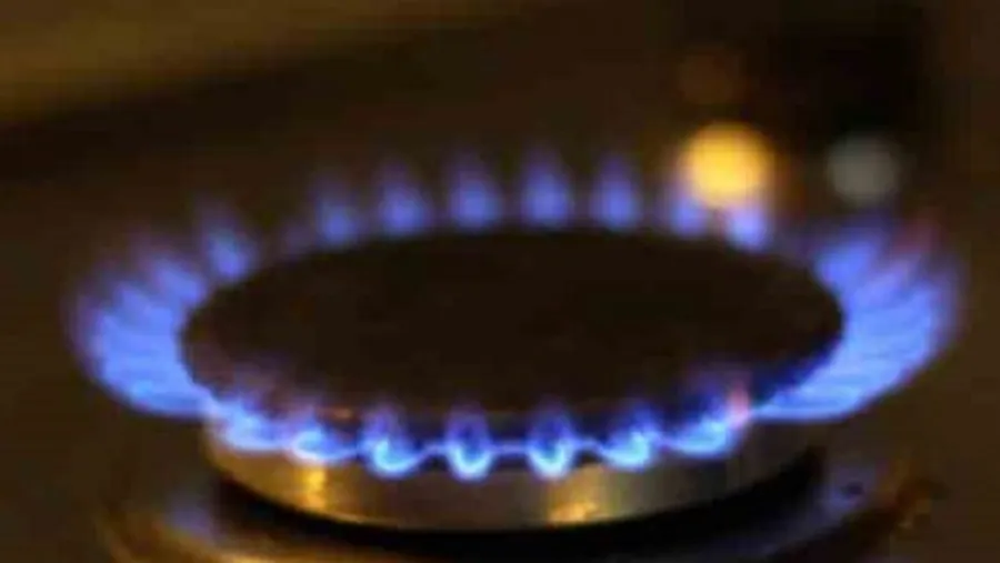 Gas