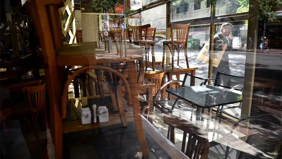 El Transporte, la Gastronomía, (bares, restaurantes, cantinas, “preparación de comida”) y Hotelería (incluyendo los hoteles-alojamiento) son considerados sectores “Críticos” y pueden acceder al Repro II. El Transporte, la Gastronomía, (bares, restaurantes, cantinas, “preparación de comida”) y Hotelería (incluyendo los hoteles-alojamiento) son considerados sectores “Críticos” y pueden acceder al Repro II.