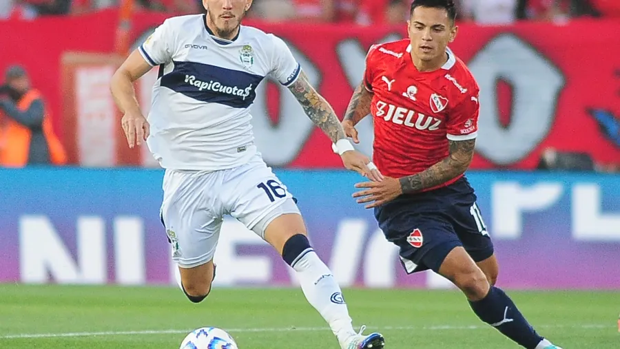 Independiente le ganó a Gimnasia y sigue en carrera para ingresar a la Sudamericana