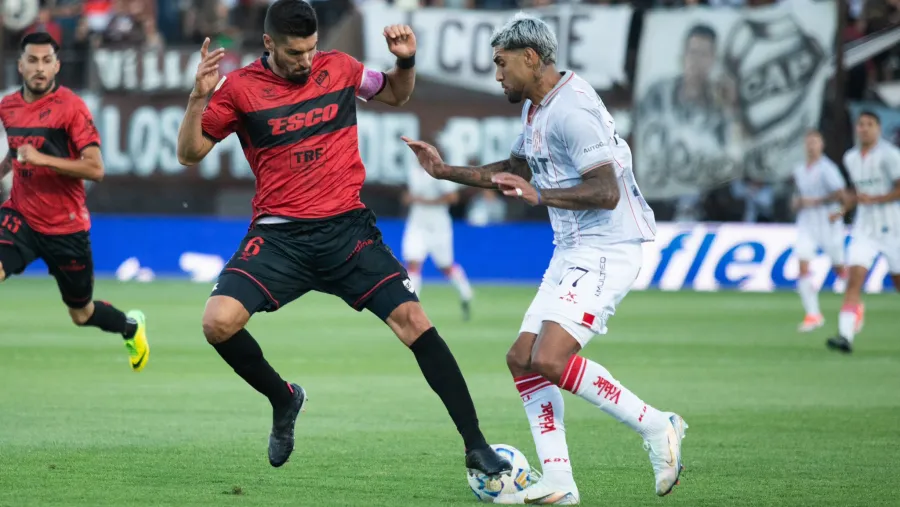 Fútbol: en Vicente López, Platense le dio otro golpe a la ilusión de Unión de Santa Fe Fútbol: en Vicente López, Platense le dio otro golpe a la ilusión de Unión de Santa Fe