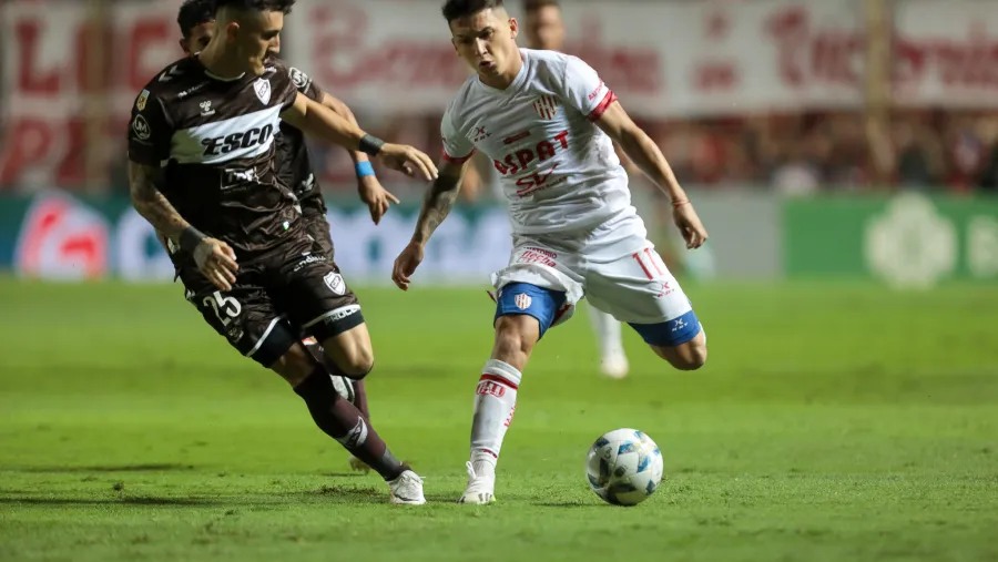 Unión de Santa Fe no pasó del empate contra Platense en el 15 de Abril