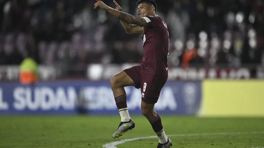 Copa Sudamericana: con gol del entrerriano Walter Bou, Lanús ganó y llegó a la cima Copa Sudamericana: con gol del entrerriano Walter Bou, Lanús ganó y llegó a la cima